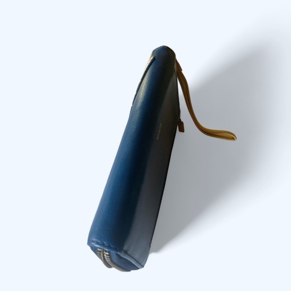 Fossil Leather Long Wallet. Blue with Hand sewn Leather Pedals Size 8” x 4” ECU - Picture 8 of 10